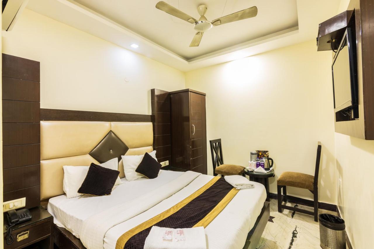 Hotel Grand Shyam- In Front Of New Delhi Railway Station-Couple Friendly Нью-Делі Екстер'єр фото