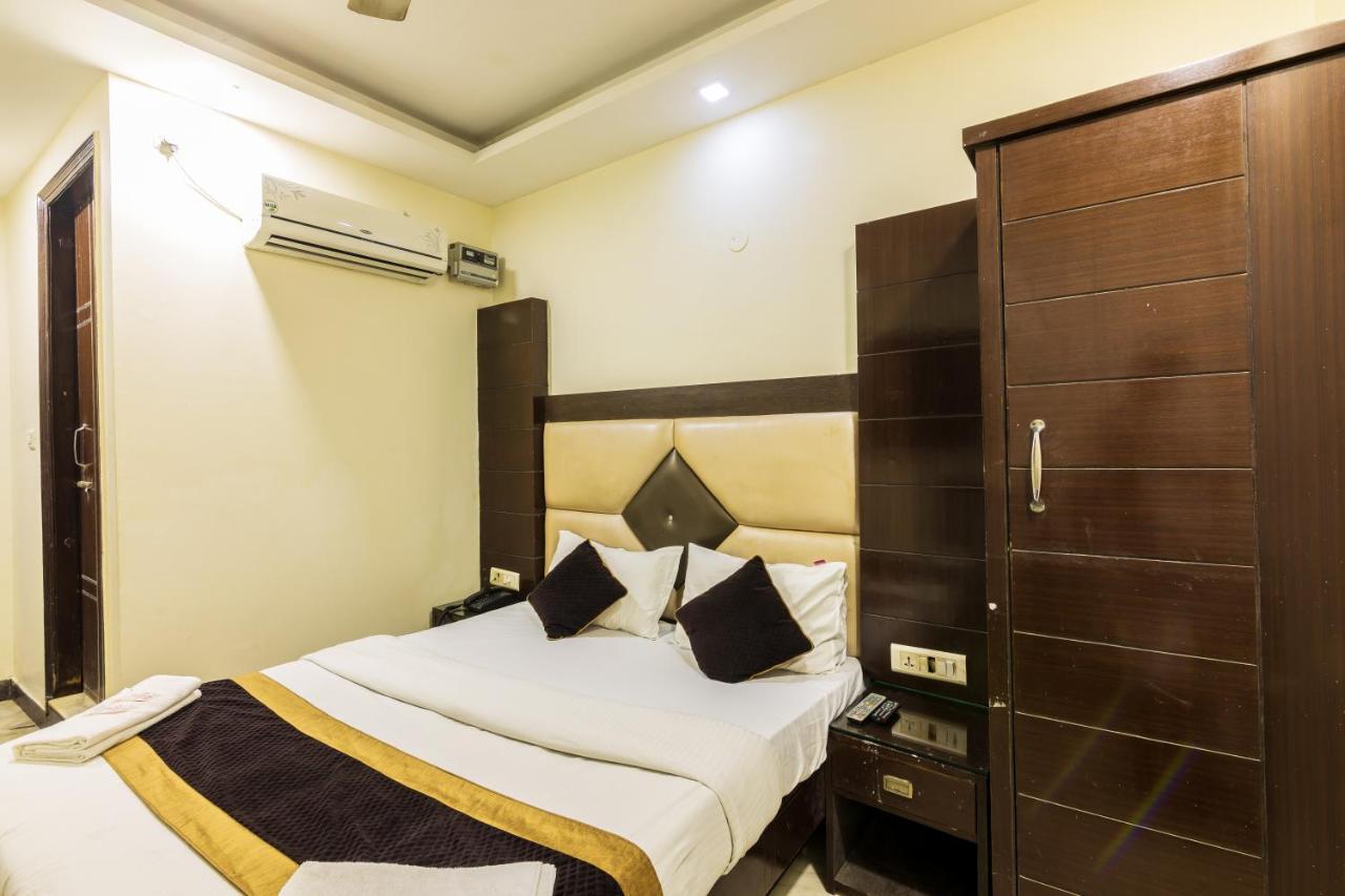 Hotel Grand Shyam- In Front Of New Delhi Railway Station-Couple Friendly Нью-Делі Екстер'єр фото