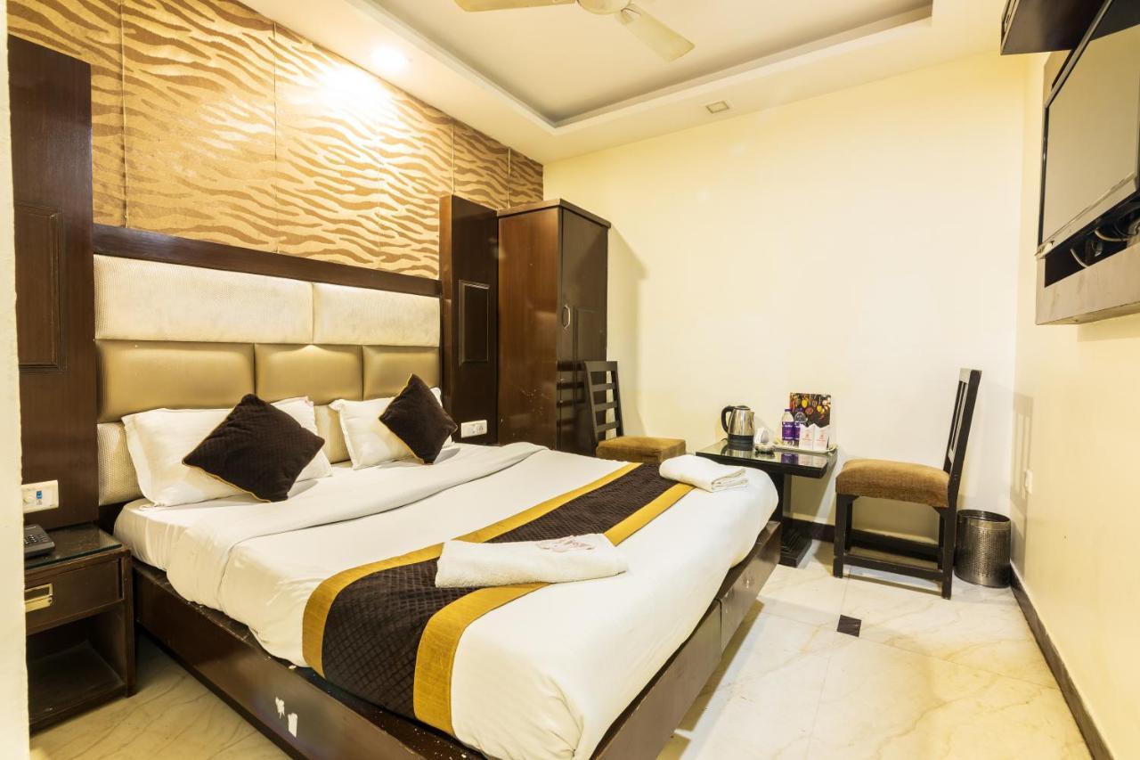 Hotel Grand Shyam- In Front Of New Delhi Railway Station-Couple Friendly Нью-Делі Екстер'єр фото
