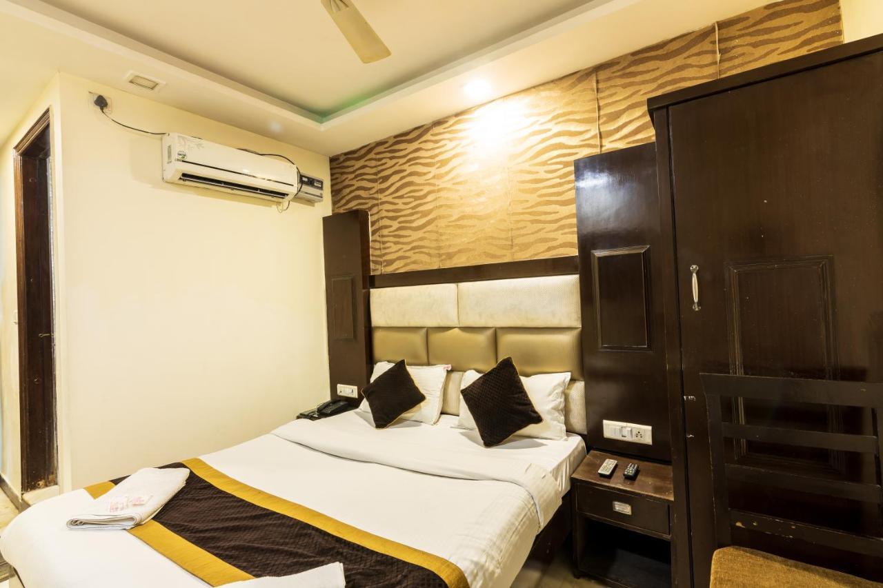 Hotel Grand Shyam- In Front Of New Delhi Railway Station-Couple Friendly Нью-Делі Екстер'єр фото