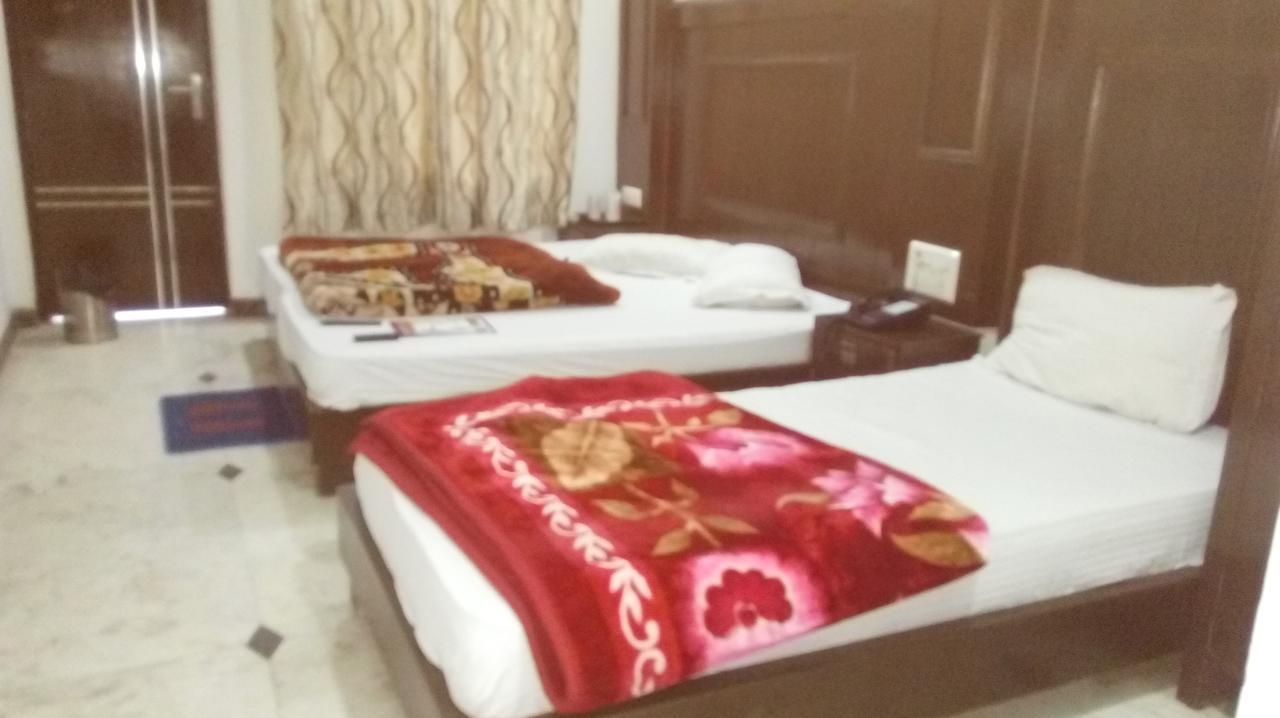 Hotel Grand Shyam- In Front Of New Delhi Railway Station-Couple Friendly Нью-Делі Екстер'єр фото